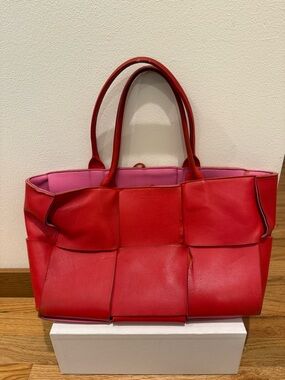 Bottega Veneta Arco tote bag